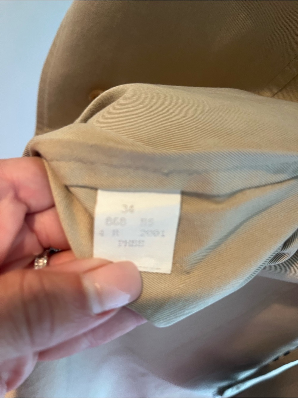 Burberry Tan Belted Trench Coat size 4 ( previously authenticated) - Picture 11 of 14